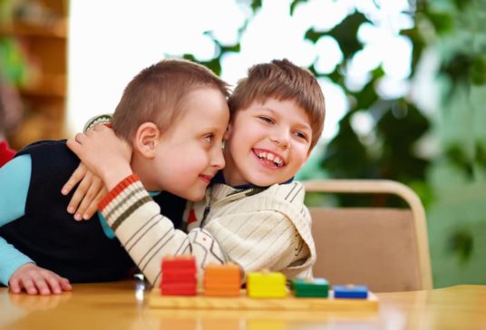 Enfants handicapés à l'école