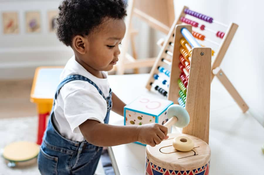 Jouets en bois pour enfants pour limiter les déchets